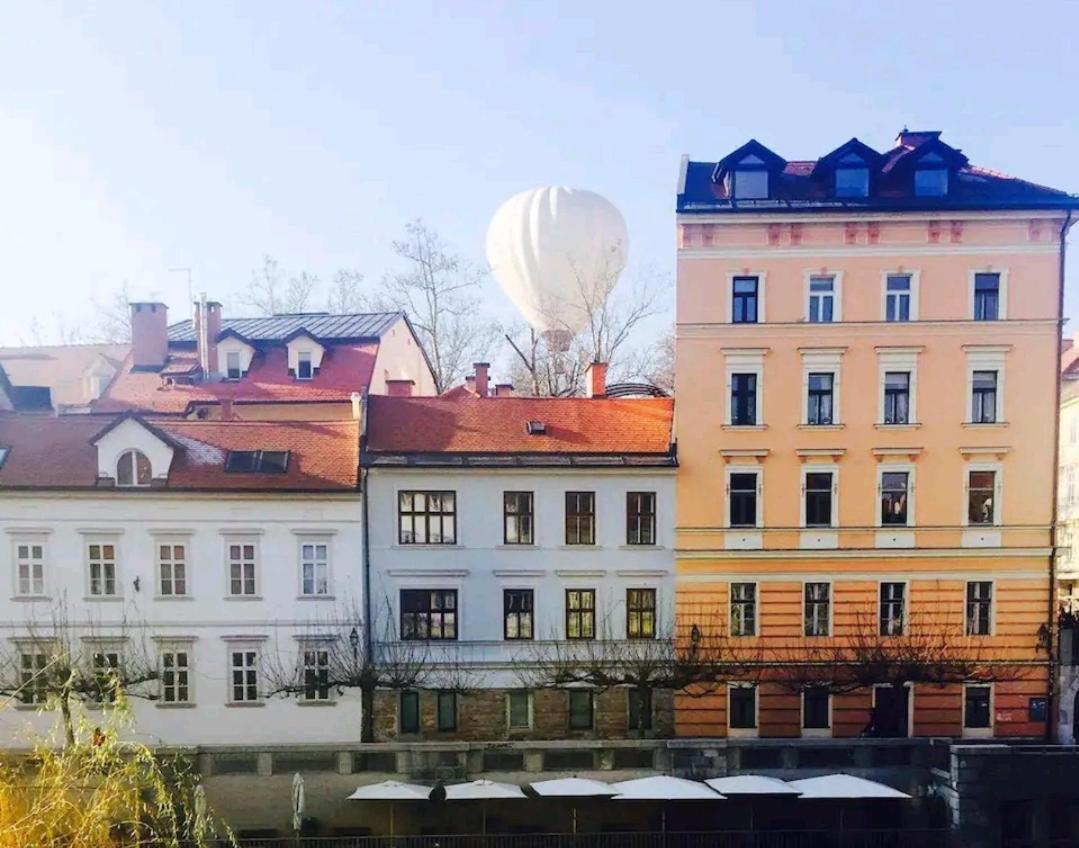 Apartment In The Heart Of Ljubljana Exterior photo
